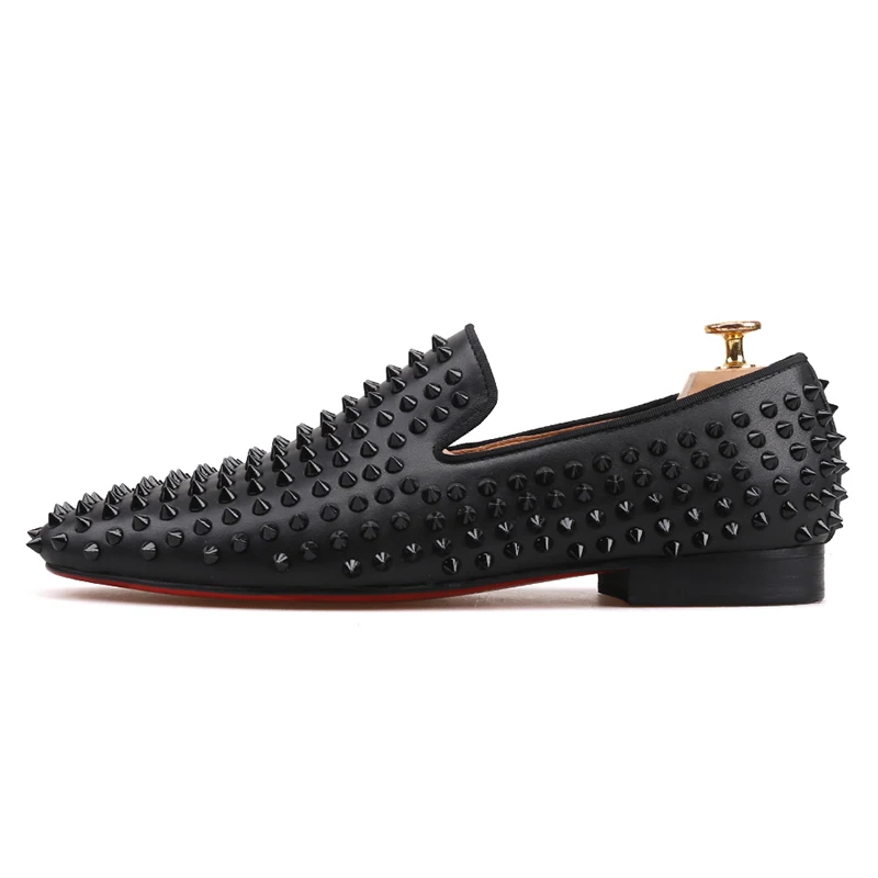 Piergitar New Dandelion Spikes Men Shoes this tonal black leather version is a chic staple for both on and off-duty style alike.
