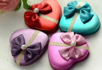 

50pcs/lot free shipping Ribbon Bowknot Crystal Sweet Love Heart Shaped Candy Boxes Christmas Gift Box Chocolate Tin Boxes