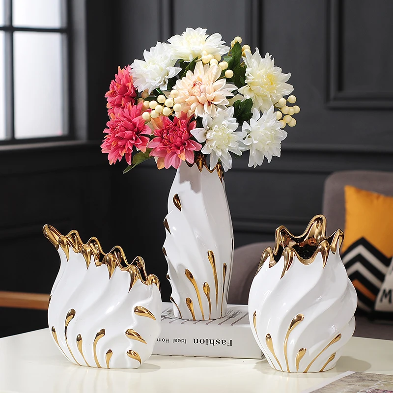 

Modern decorative vases creative ceramic vase ornament living room decoration European flower vases for homes decoration
