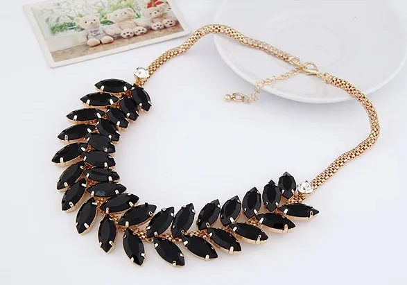 Min.order is $15 (mix order)Free Shipping Delicate Fashion Olive Branch Rhinestone Necklace Jewelry Metal Flowers Pendant #921|flower reusable