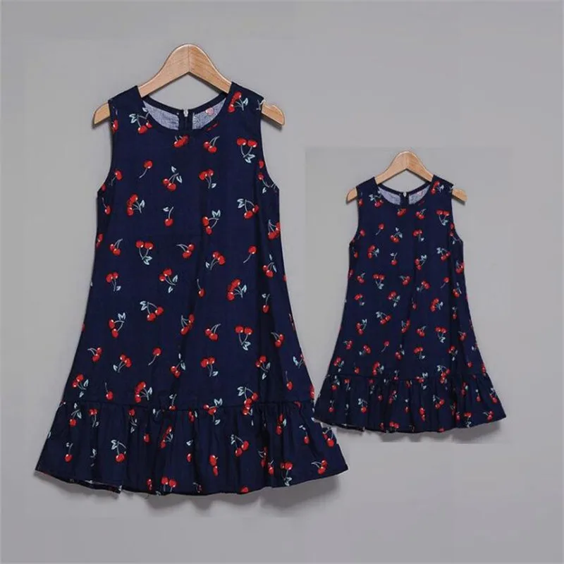 Lemon-Mother-and-Daughter-Dresses-Family-Look-Sleeveless-Mommy-and-Me-Clothes-Mom-Mum-and-Baby (2)