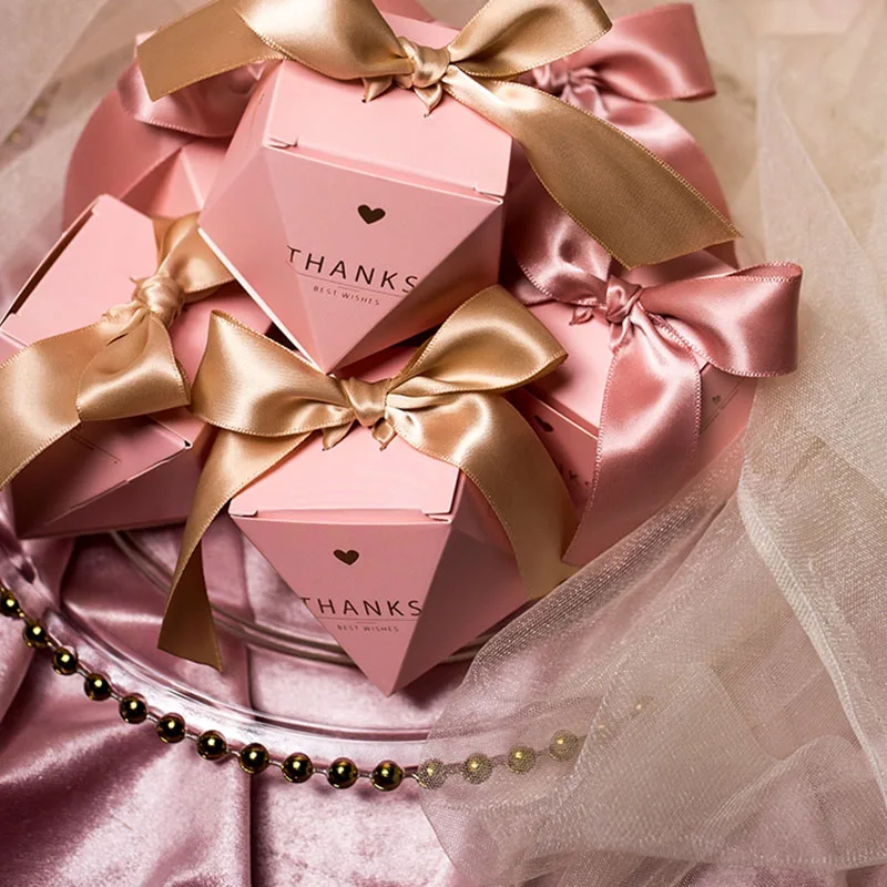 Бумага в форме алмаза Свадебная коробочка для сладостей услуги для гостей Подарочная коробка Упаковка с лентами Baby Shower День рождения украшения
