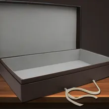 Пользовательский подарок милая упаковочная коробка с лентой, матовая ламинирующая бумажная упаковочная коробка для шоколада- PX10467