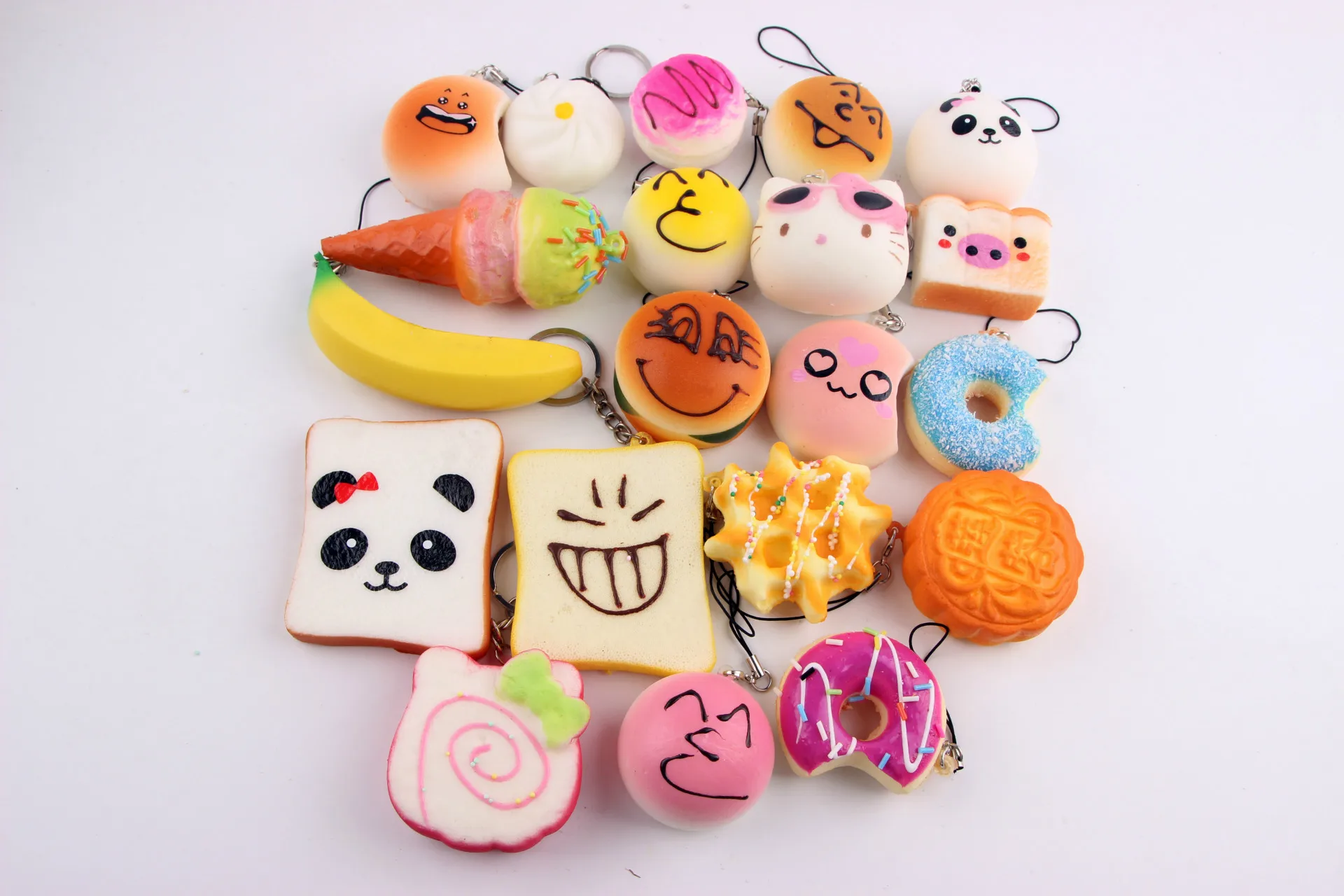 Squishies بالجملة 10 قطع مختلطة kawaii مرحبا كيتي دونات اسفنجي سحر حزام لل هاتف المحمول بطيئة الارتفاع اسفنجي لينة hanpillow