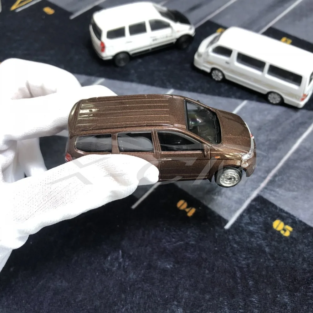 Игрушечный автомобиль Wuling HongGuang 7 8 см в длину (коричневый) #27 (металлические и