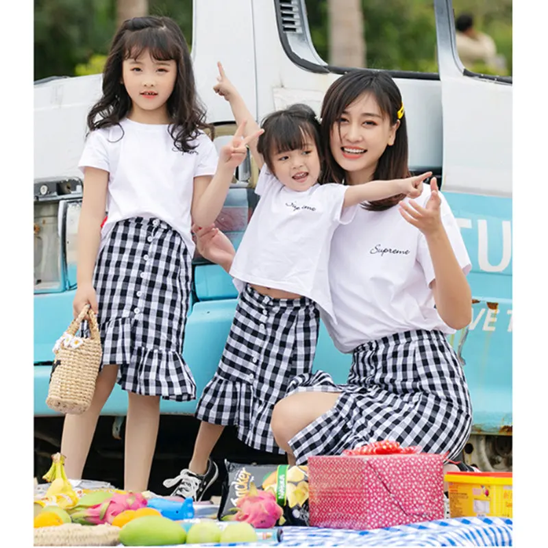 

Mother and Daughter Clothes Big Sister Little Sisters Family Matching clothes Girls Plaid Skirts mom and daughter Dresses Summer