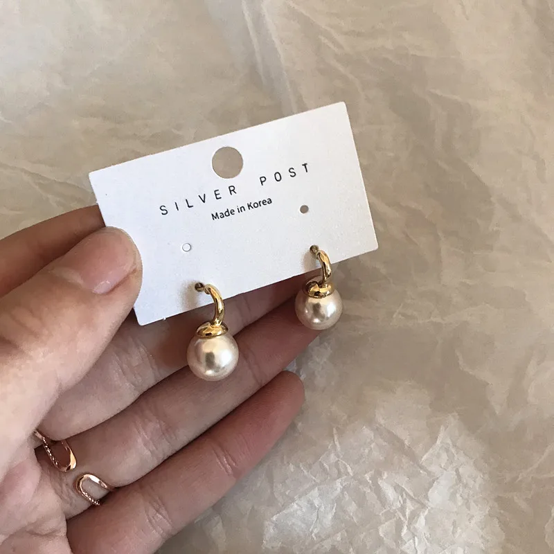 

Korean Small Pearl Ball Stud Earrings for Women Vintage Gold Geometric Small Studs Earrings Party Accessories Fashion Jewelry