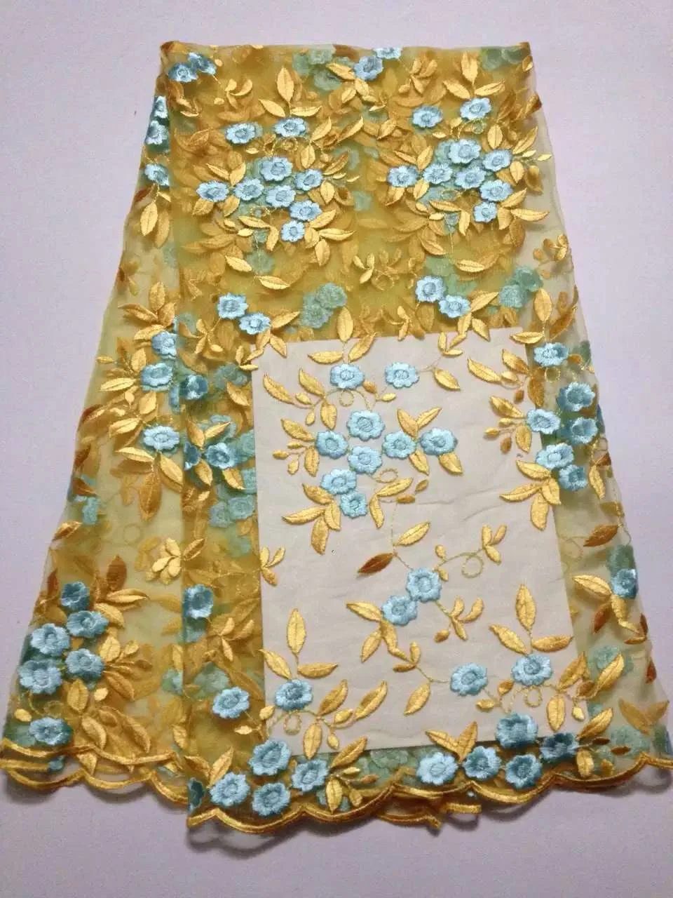 Wholesale High Quality Unique Embroidered Pattern Design French Lace Dress Latest Discount African Guipure Fabric | Дом и сад