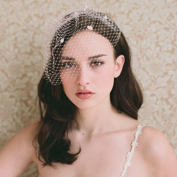 Womens Short Wedding Veils with Comb