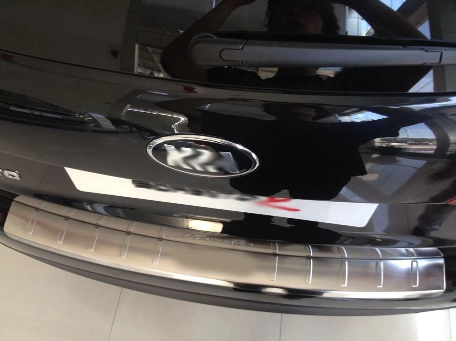 

REAR BUMPER PROTECTOR STEP PANEL BOOT COVER SILL PLATE TRUNK TRIM ACCESSORIES FIT FOR 2013 2014 KIA SORENTO