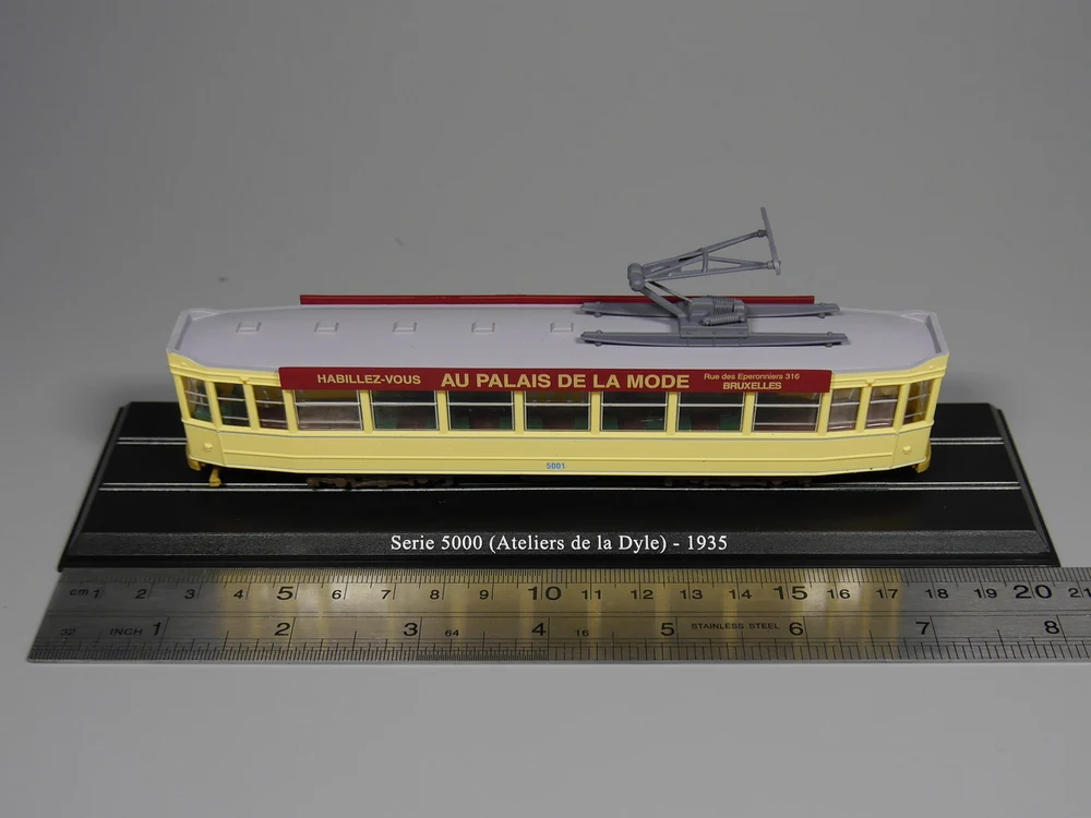 Ho scale model 1:87 scale tram Serie 5000 (Ateliers de la Dyle) 1935 Diecast model car