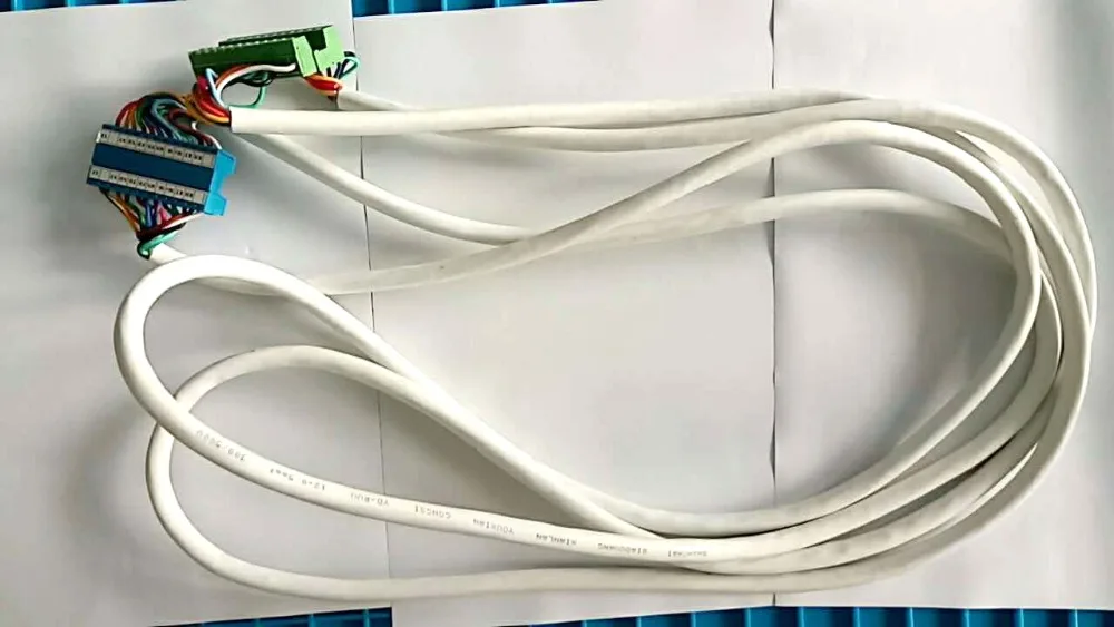 

Extended cable of 63A 4 poles 3 Phase automatic transfer switch ats with English controller