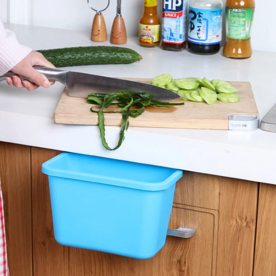 

HIPSTEEN Multifuctional Hanging Trash Can Waste Bins Deskside Garbage Container for Kitchen Cupboard