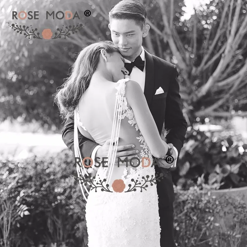lace wedding dressg