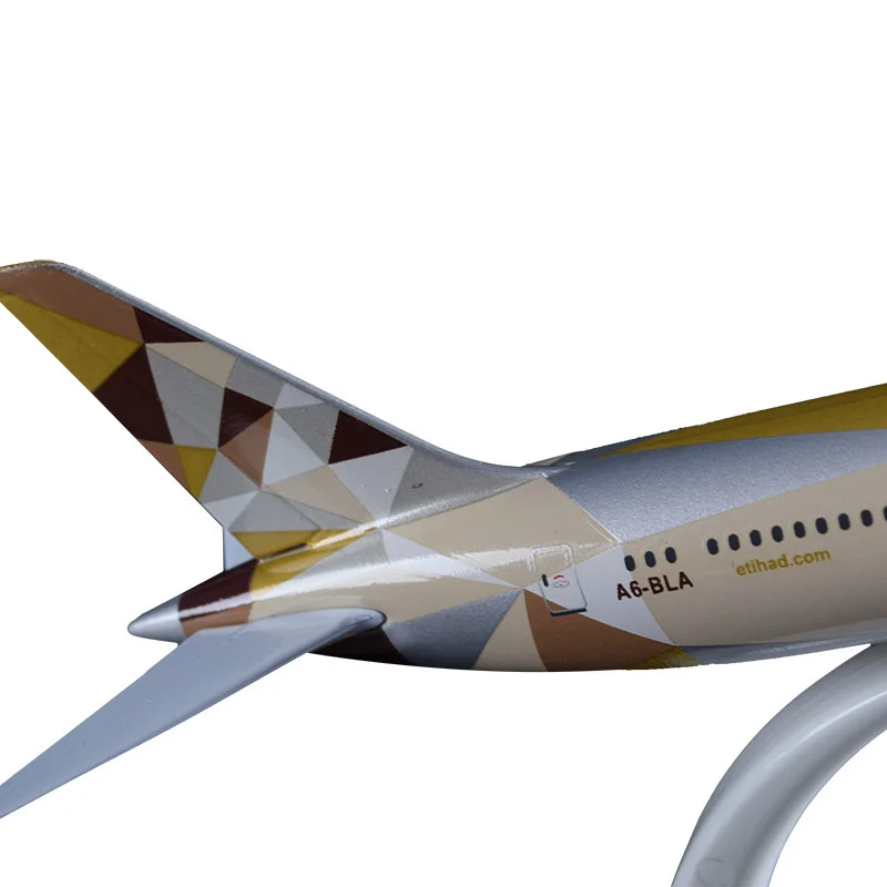 Модель самолета Etihad B787 20 см ремесла из сплава самолёт Боинг 787 авиационный