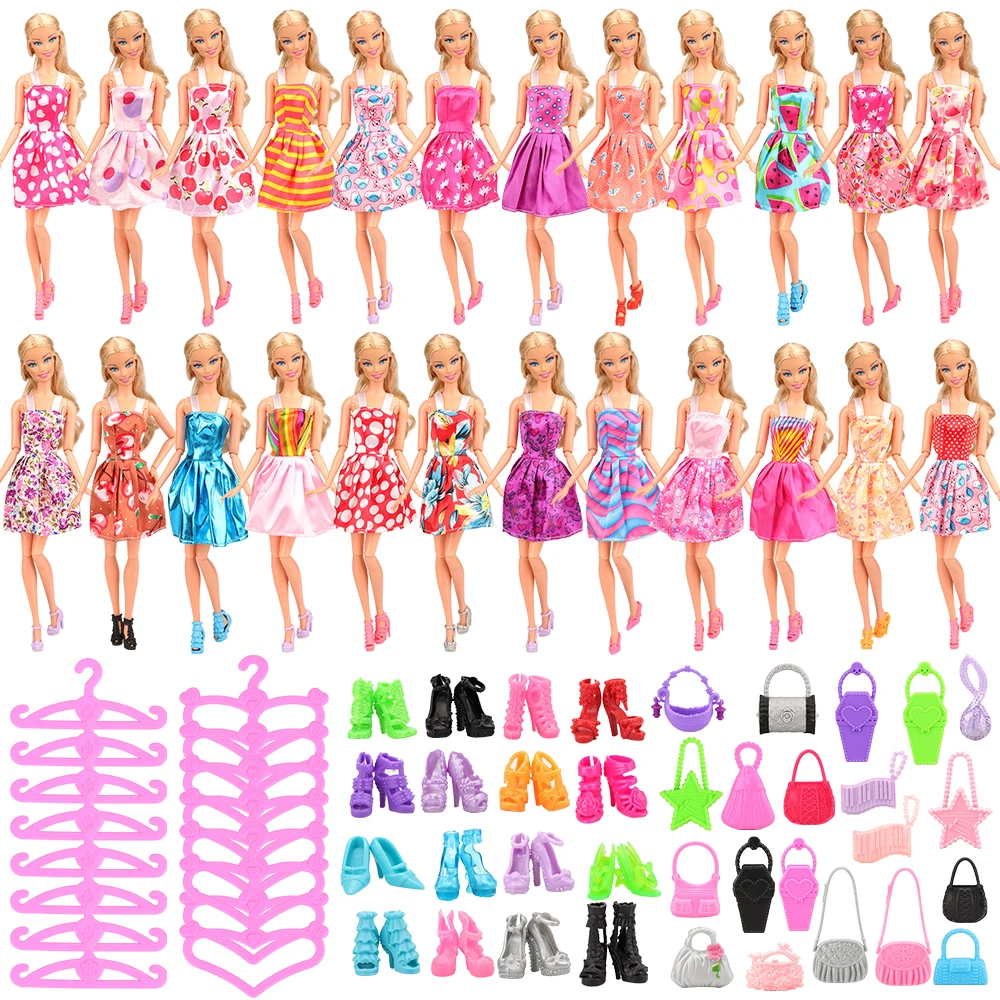 Новейшая одежда ручной работы 60 предметов/партия кукольных аксессуаров = 15 платьев+ 15 вешалок+ 15 туфель+ 15 сумок случайный выбор для куклы Барби подарок