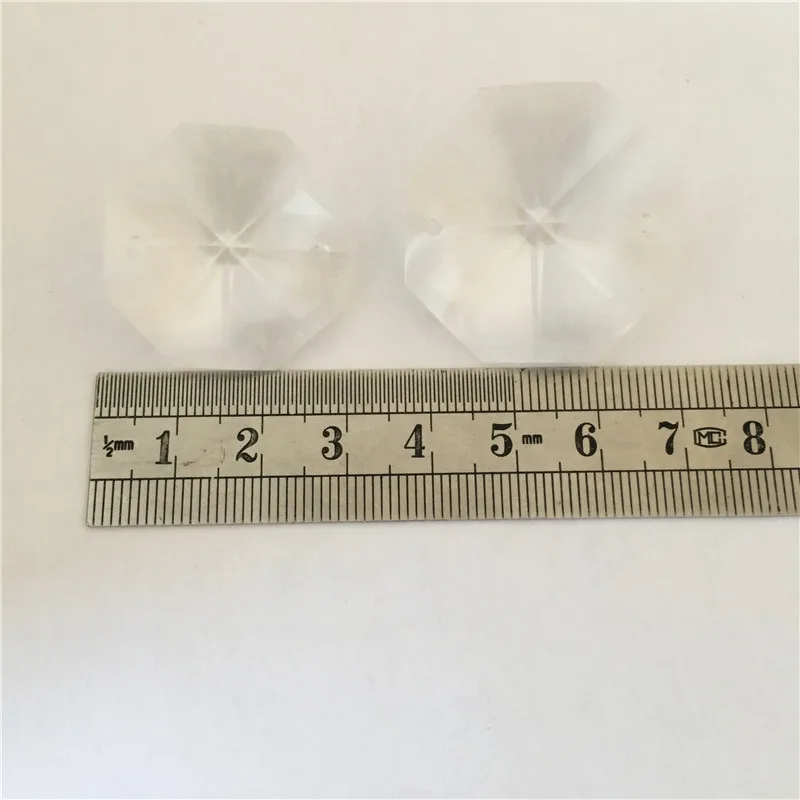 

HOT SALE!!! Free shipping WITH 243pcs/lot 32mm crystal octagon beads with 2 holes , transparent color