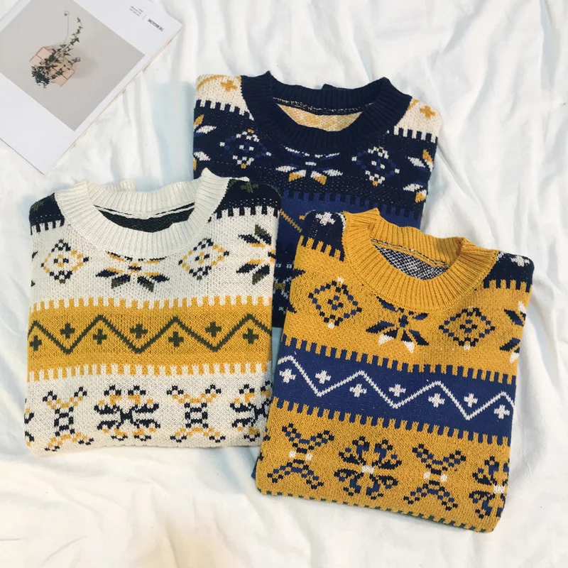 

2020 Vintage Sweater Women Oversized Long Sleeve Loose O-Neck Knitted Sweater White Geometric Pattern Embroidery Sweaters Female