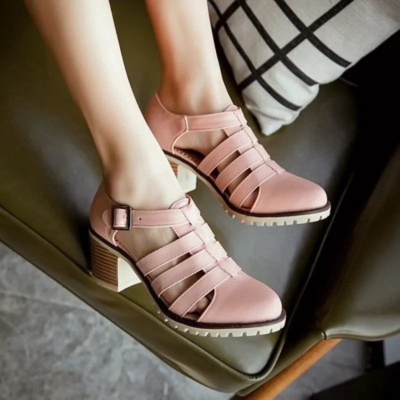

2019 summer new large 35-43 new women's shoes college wind small fresh sweet crude sandals students breathable row of round