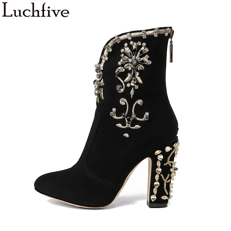 

Luchfive Retro Handcraft Rhinestone Boots For Woman Sheep Suede Beads Flower Thick High Heel Boots New Spring Autumn Shoes Women
