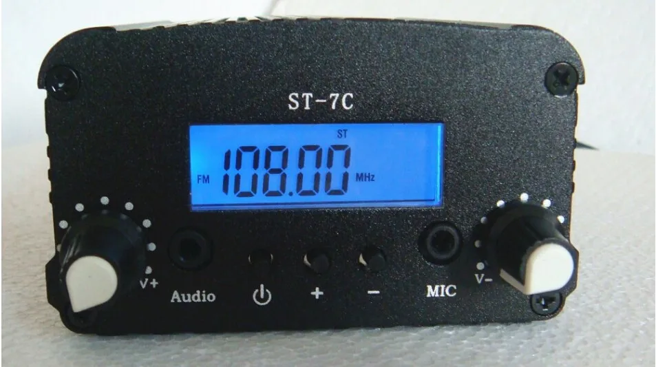 Новинка! 7 Вт стерео PLL fm-передатчик вещательная радиостанция ST-7C TNC 76-108 МГц только хост