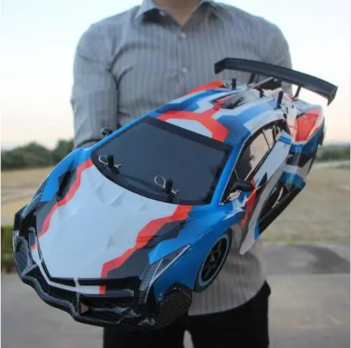 Радиоуправляемый автомобиль 1:10 скоростной гоночный для Nissan GTR Championship 2 4G 4WD