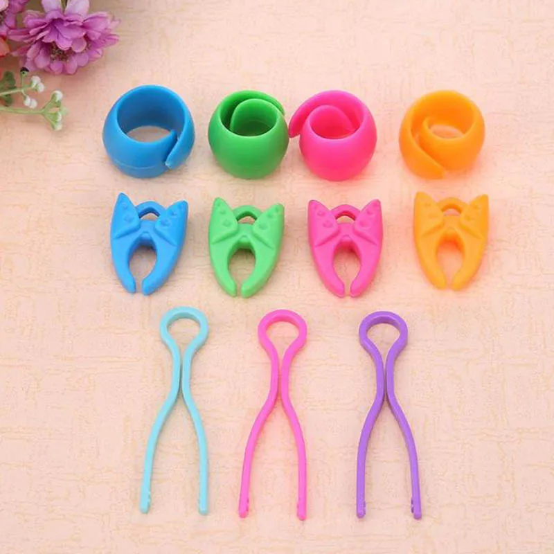 

36 Pcs Sewing Accessories Bobbin Holders Clips Peels Thread Spool Huggers @LS JA30