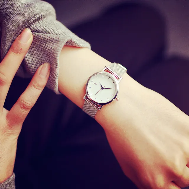 Simple silver watches women blue pointer stainless steel mesh strap fashion casu Simple silver watches women blue pointer stainless steel mesh strap fashion casu