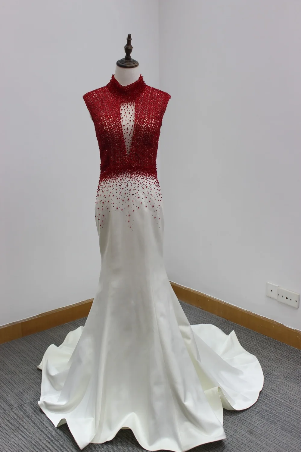 white mermaid evening gown