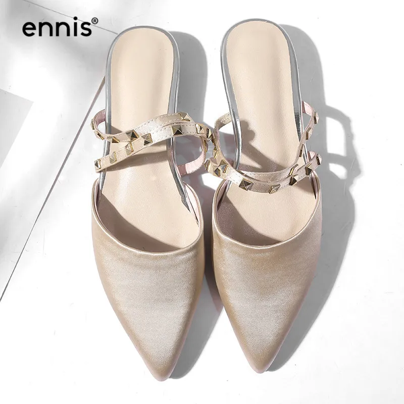 

ENNIS 2019 Velvet Flat Mules Pointed Toe Slippers Ladies Summer Casual Shoes Women Rivet Studded Shoes Black Flat Slippers M954
