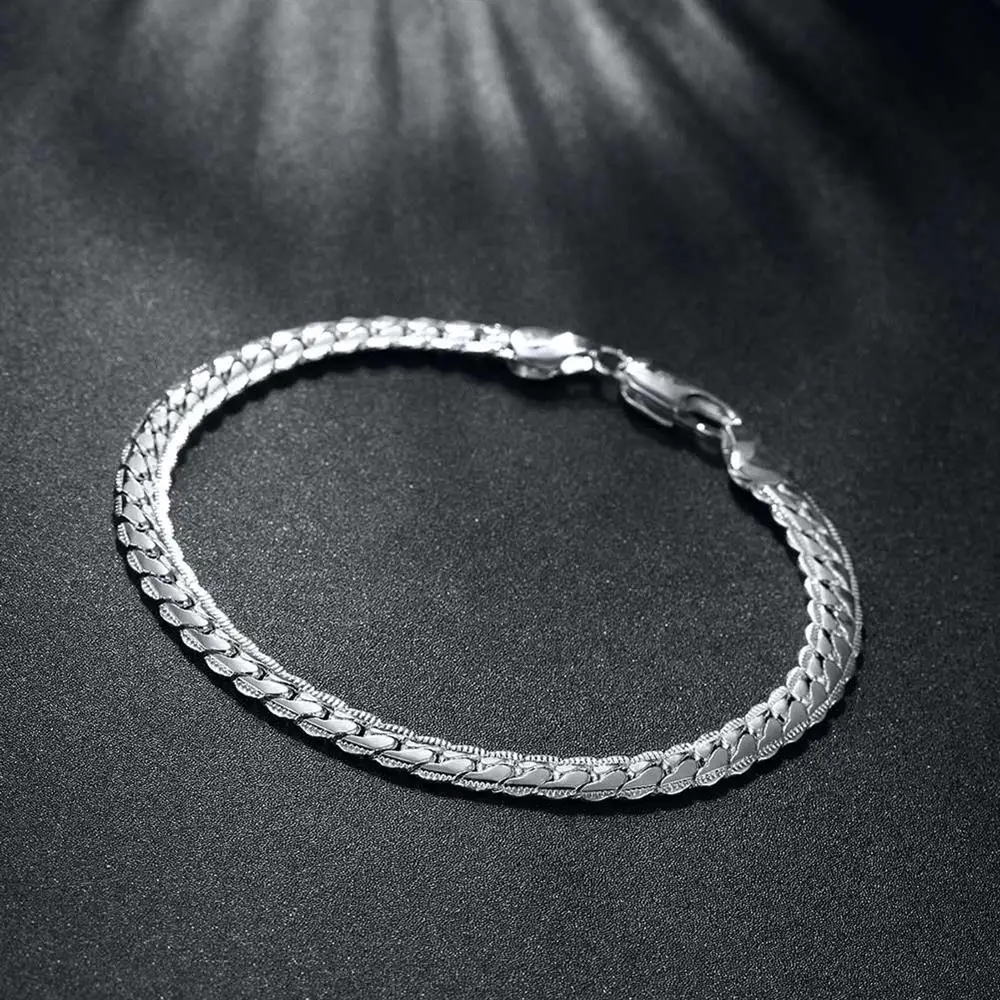 

New Design New Arrival Silver Plated Bracelet For Women Bracelet for Men Jewellery Supplier