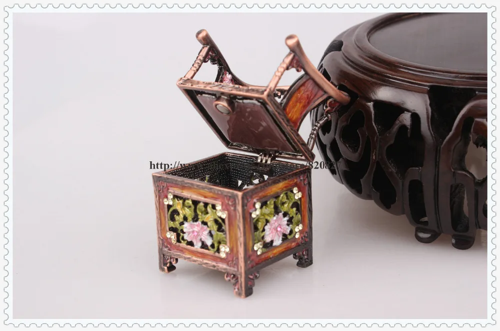 Miniature Antique Chair Jewelry Trinket Box Bejeweled Chinese Chair Shaped Decorative Wedding Gift Miniature Antique Chair Jewelry Trinket Box Bejeweled Chinese Chair Shaped Decorative Wedding Gift