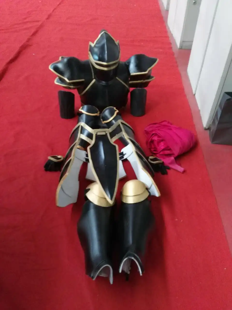 

Customize Overlord Ainz Ooal Gown Momon Cosplay Adventurer Black Armor