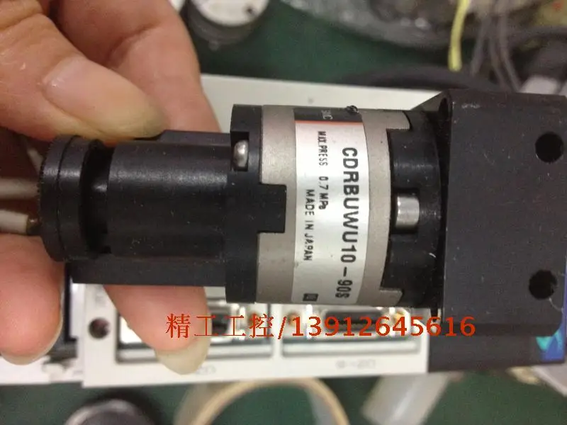 

[SA] Positive! SMC original second-hand 95 new rotary cylinder CDRBUWU10-90S spot one