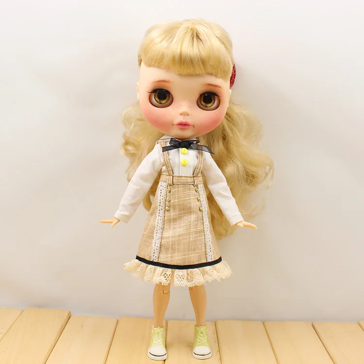 

Blyth Doll dress clothes shirt with black bow strap overalls brown Autumn dress Free shipping