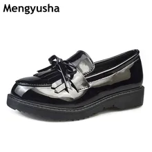 Брендовая обувь; женские повседневные туфли-оксфорды черного цвета с острым носком и кисточками; удобная женская обувь без застежки на плоской подошве