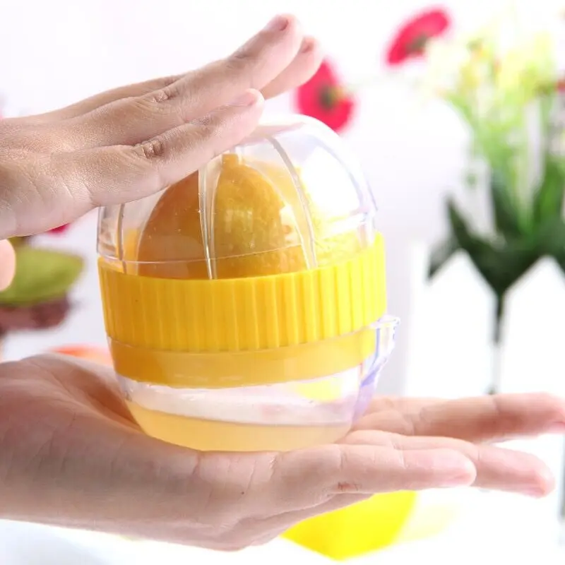 Hand MINI Portable Juicer For Lemon 100 fruit juice yellow handhold