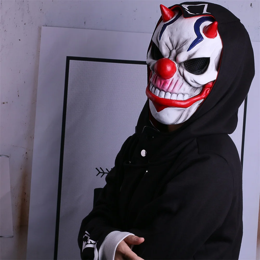 Аирдроп раст новый. Rust blaster жанры. Джокер 78. Джокер киберпанк. Rust превью соседи.