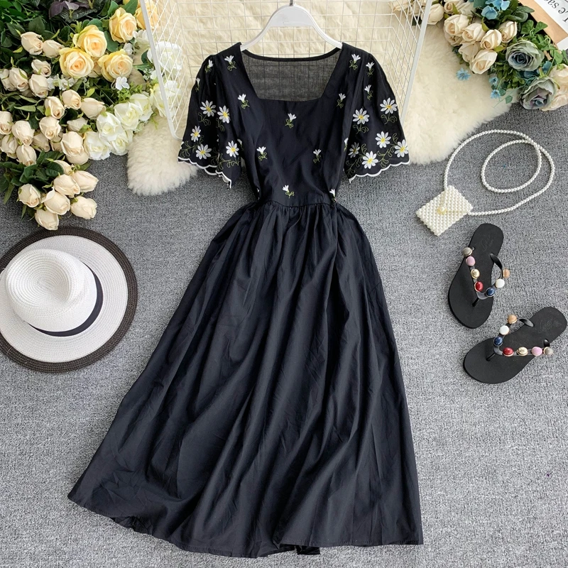 

Bohemian Holiday Casual Dress Women Party Square Collar Embroidery Flower High Waist Slimming Elegant Vestidos F822