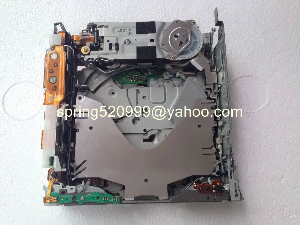 Pioneer 6 CD changer for Lexus LS430 (4)
