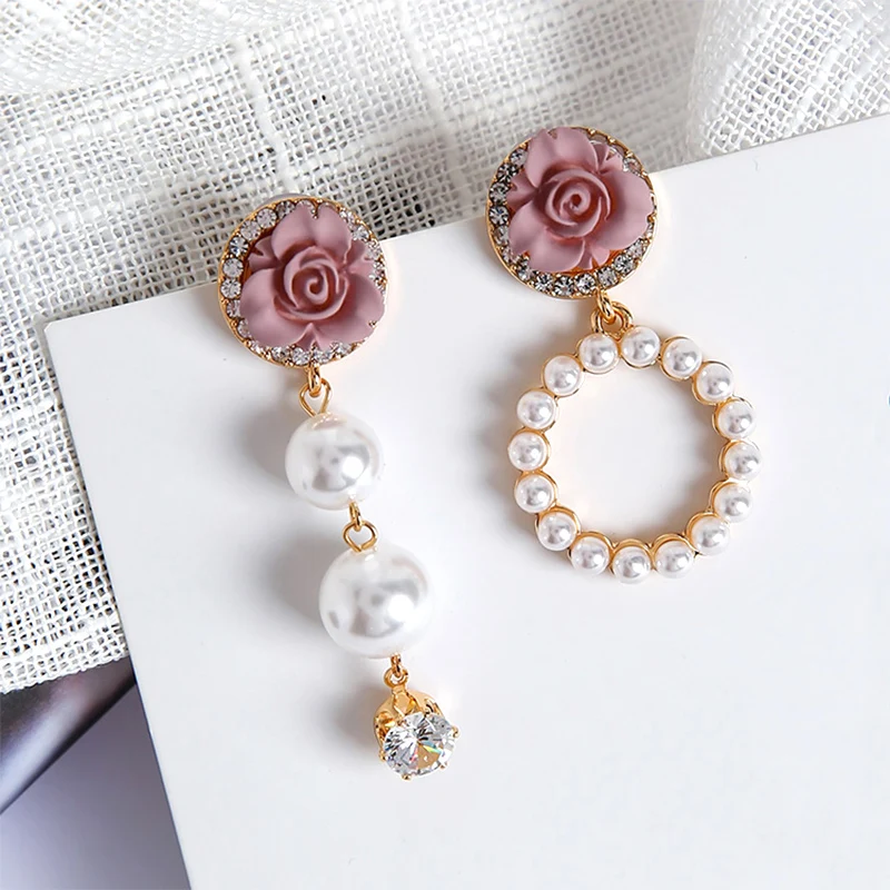 

LNRRABC Fashion Flower Stud Earrings Brinco Simulated Pearl Circle Rhinestone Pendientes Gold Color Jewelry For Women Party