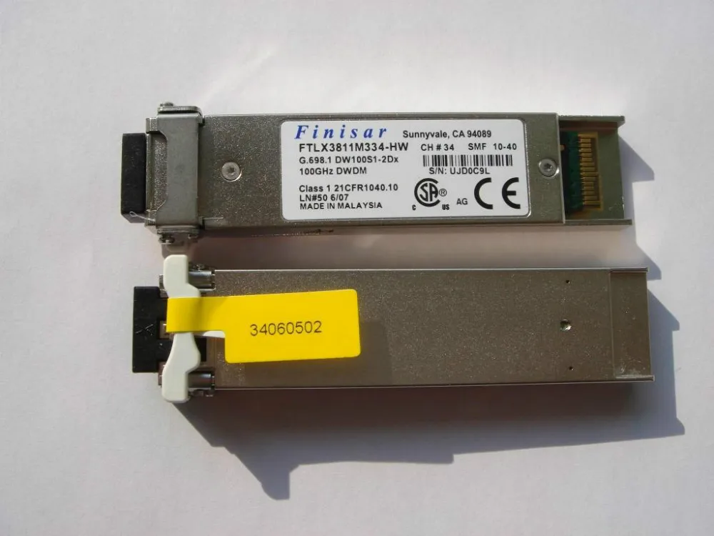 

FINISAR FTLX3811M334-HW XFP-1550.12nm-9.95G~11.1Gbps-80KM Optical Transceiver XFP