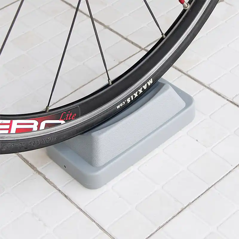 front wheel stand for bike trainer