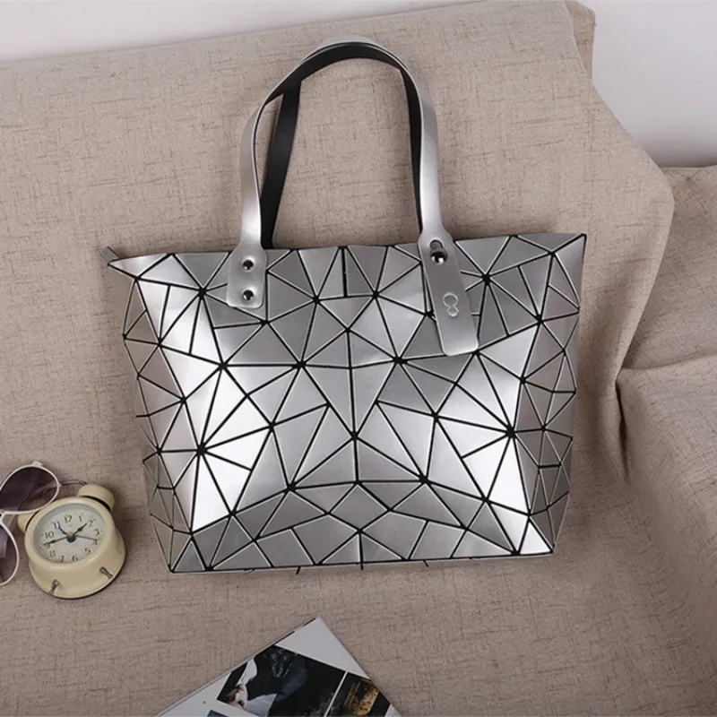 

New product 2018 new female bag PU lacquer bag geometric rhombic single shoulder bag fashion casual lady handbag