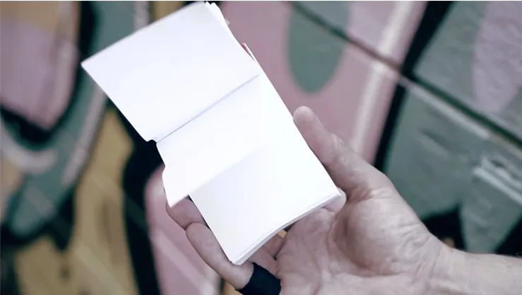 Self-Flipping Notepad (DVD and Gimmick) by Victor Sanz 2