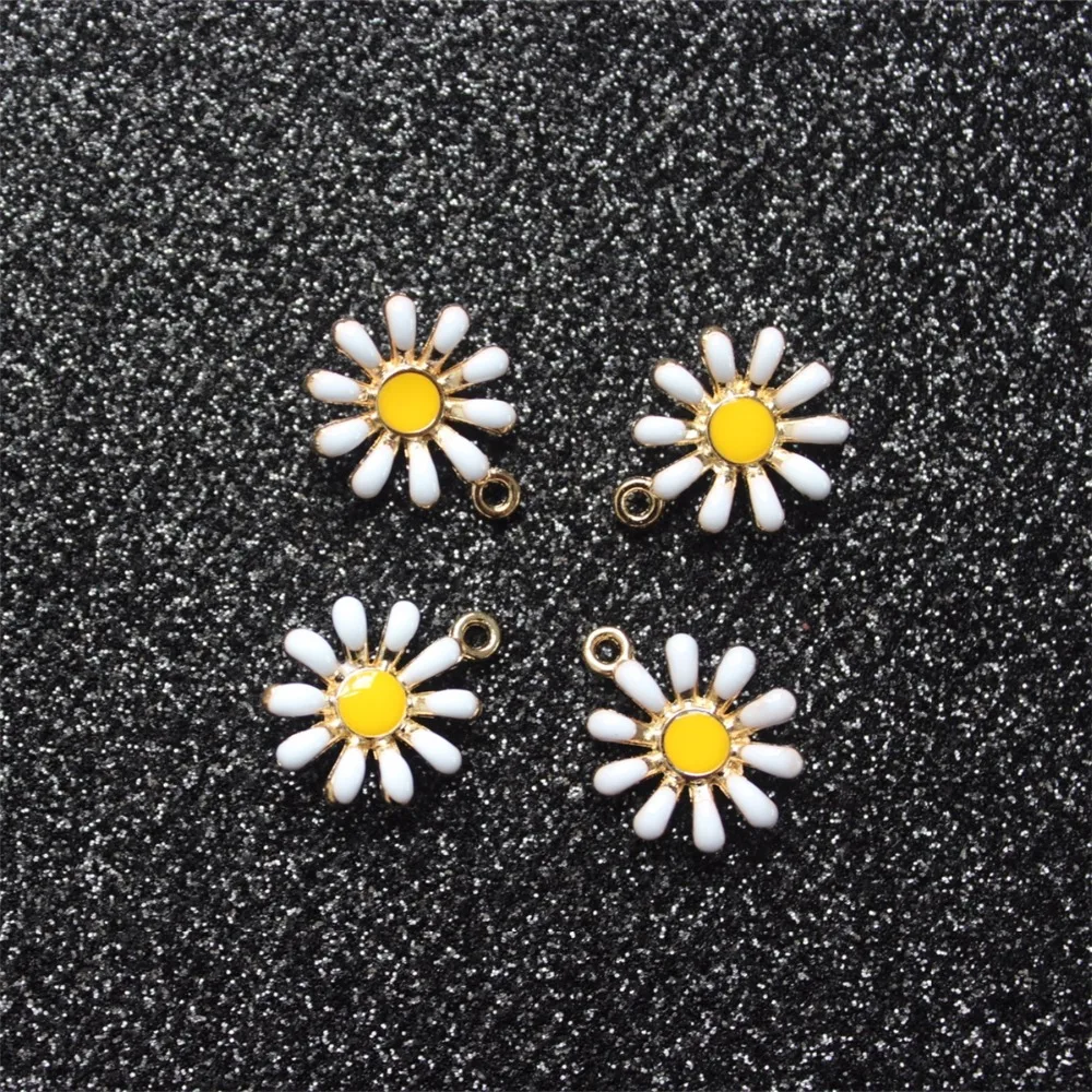 

Wholesale 20PCS Beauty Lady Jewelry Gold Tone Sunflower Great Enameled Daisy Shape Alloy Charm Necklace Pendants Jewelry Crafts