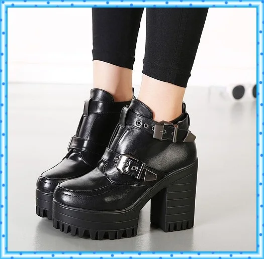 Hebilla de la mujer zapatos de plataforma altos talones de las niñas martin  botines motocicleta bombas tobillo de para invierno otoño femeninos zapatos  femeninos C383|shoe pig|shoes feathershoe gems - AliExpress