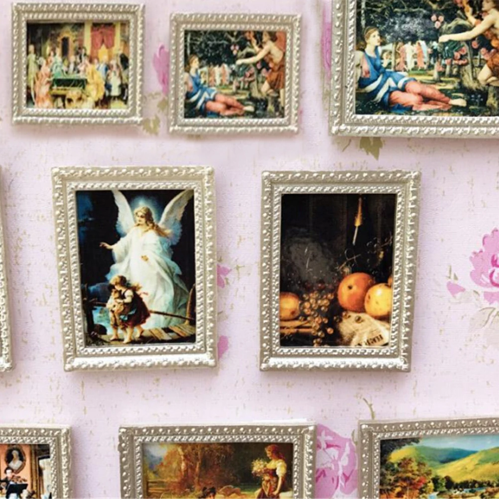 Doll House Miniatures Resin Framed Wall Painting of Couples 1//12th Scale
