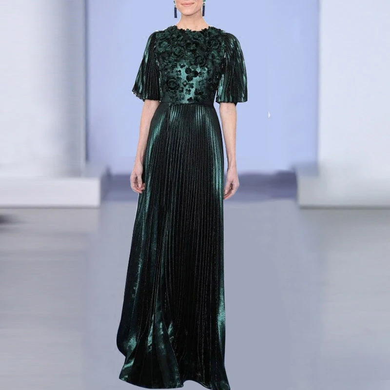 

Elegant Floral Embroidery Pleated Long Party Dress Women 2019 Summer Vintage Green/Beige O-neck Draped Maxi Dress Runway Dress