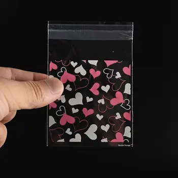 

100Pcs Transparent Cookies Candies Bag Cute Heart Self-adhesive Christmas Food Baking Gift Packaging Bags Holder